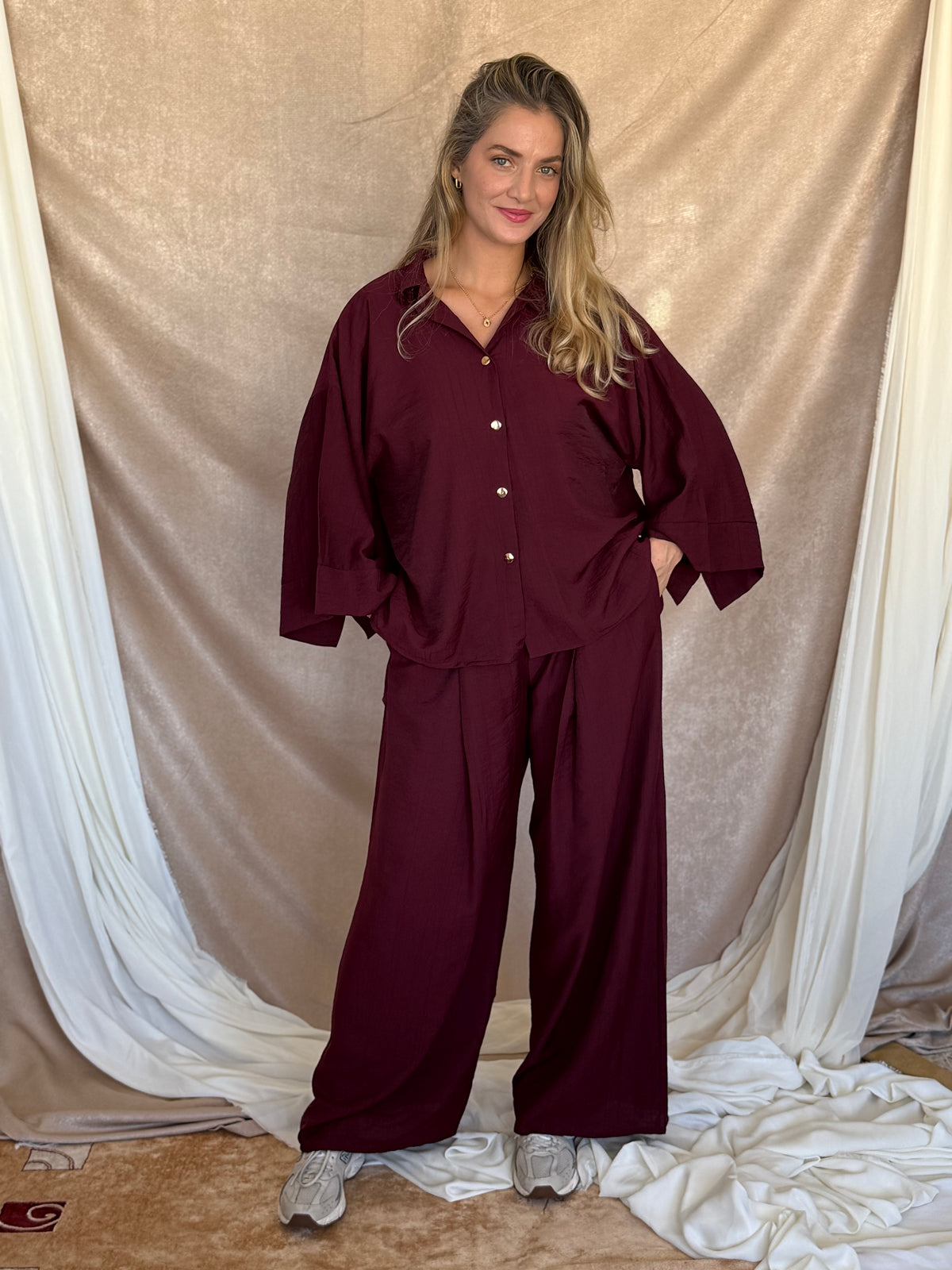 ENSEMBLE EN LIN FROISSE BORDEAUX