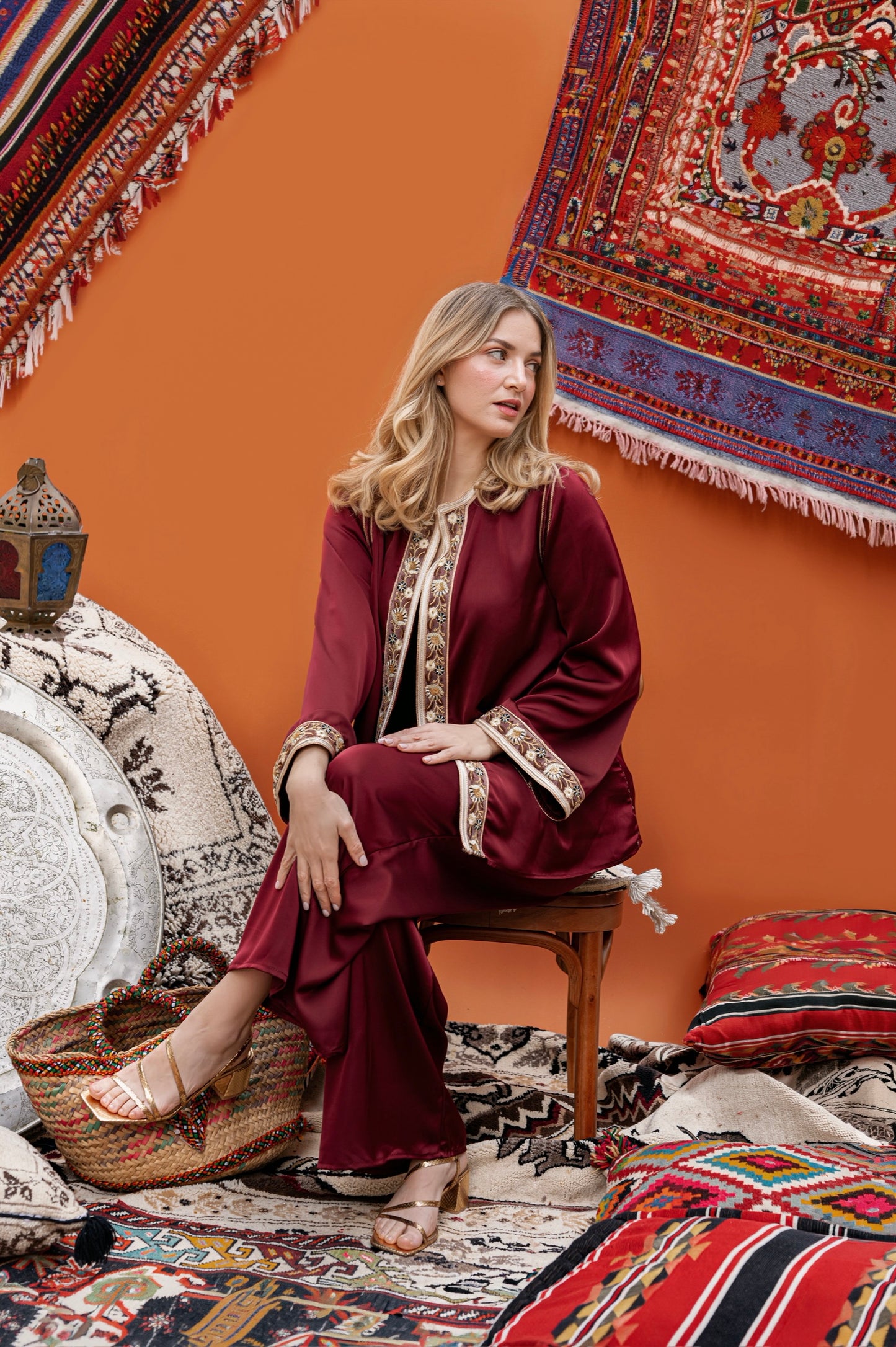 ENSEMBLE EN SATIN BORDEAUX