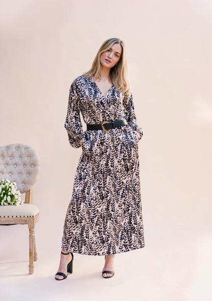 ROBE CACHE-COEUR A MOTIFS