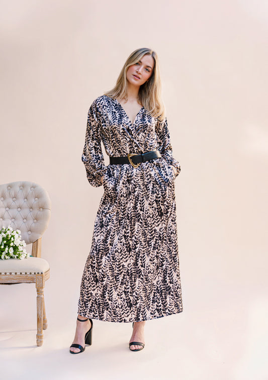 ROBE CACHE-COEUR A MOTIFS