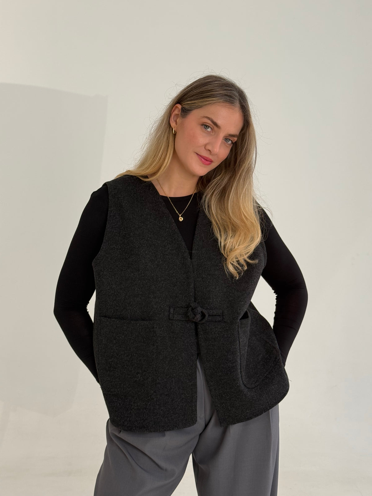 GILET GRIS FONCE