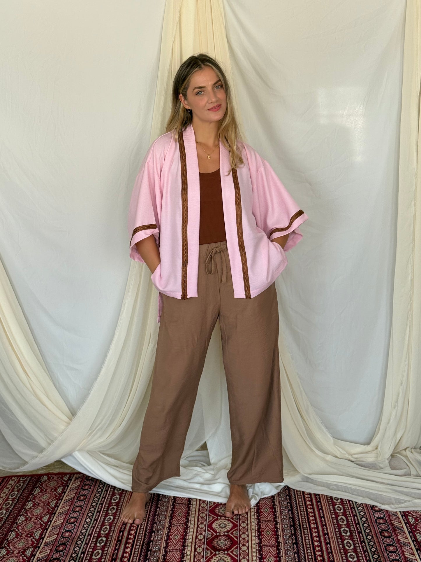 KIMONO EN LIN ROSE GALON MARRON