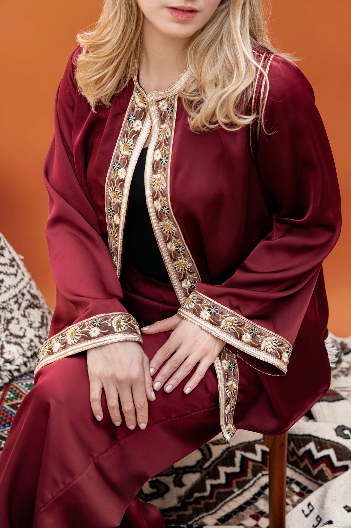 ENSEMBLE EN SATIN BORDEAUX