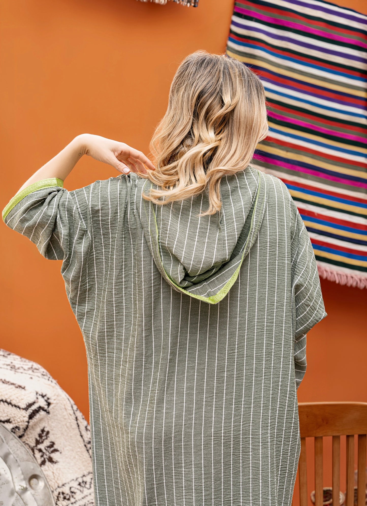 DJELLABA EN LIN À CAPUCHE VERT