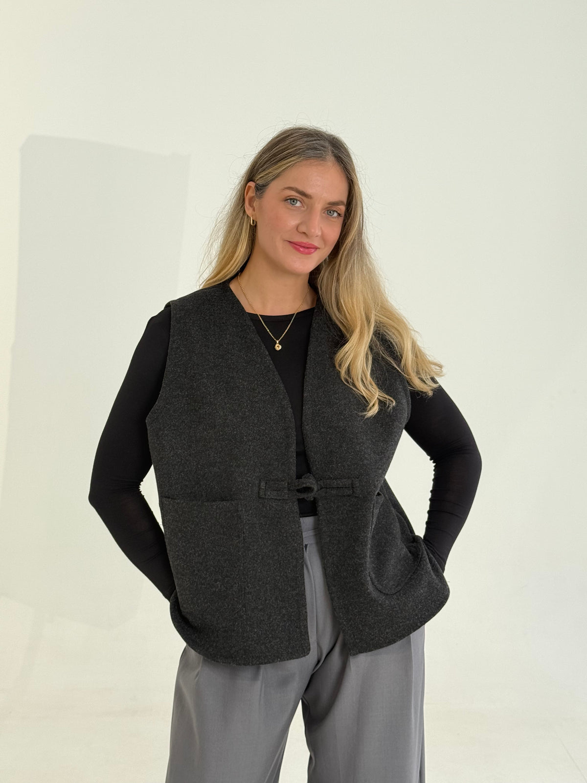 GILET GRIS FONCE
