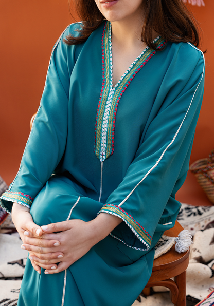 DJELLABA À POCHE BLEU GALON BLANC