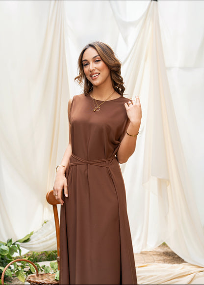 ROBE A FENTES MARRON