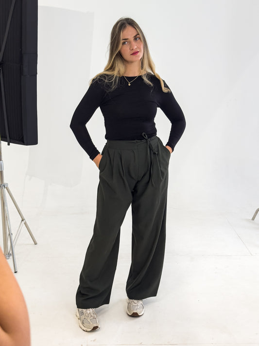PANTALON A PLIS VERT