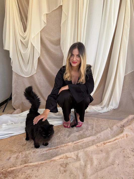 ENSEMBLE EN SATIN NOIR