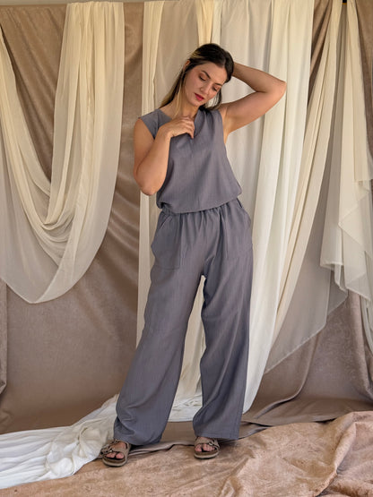 ENSEMBLE SANS MANCHES GRIS