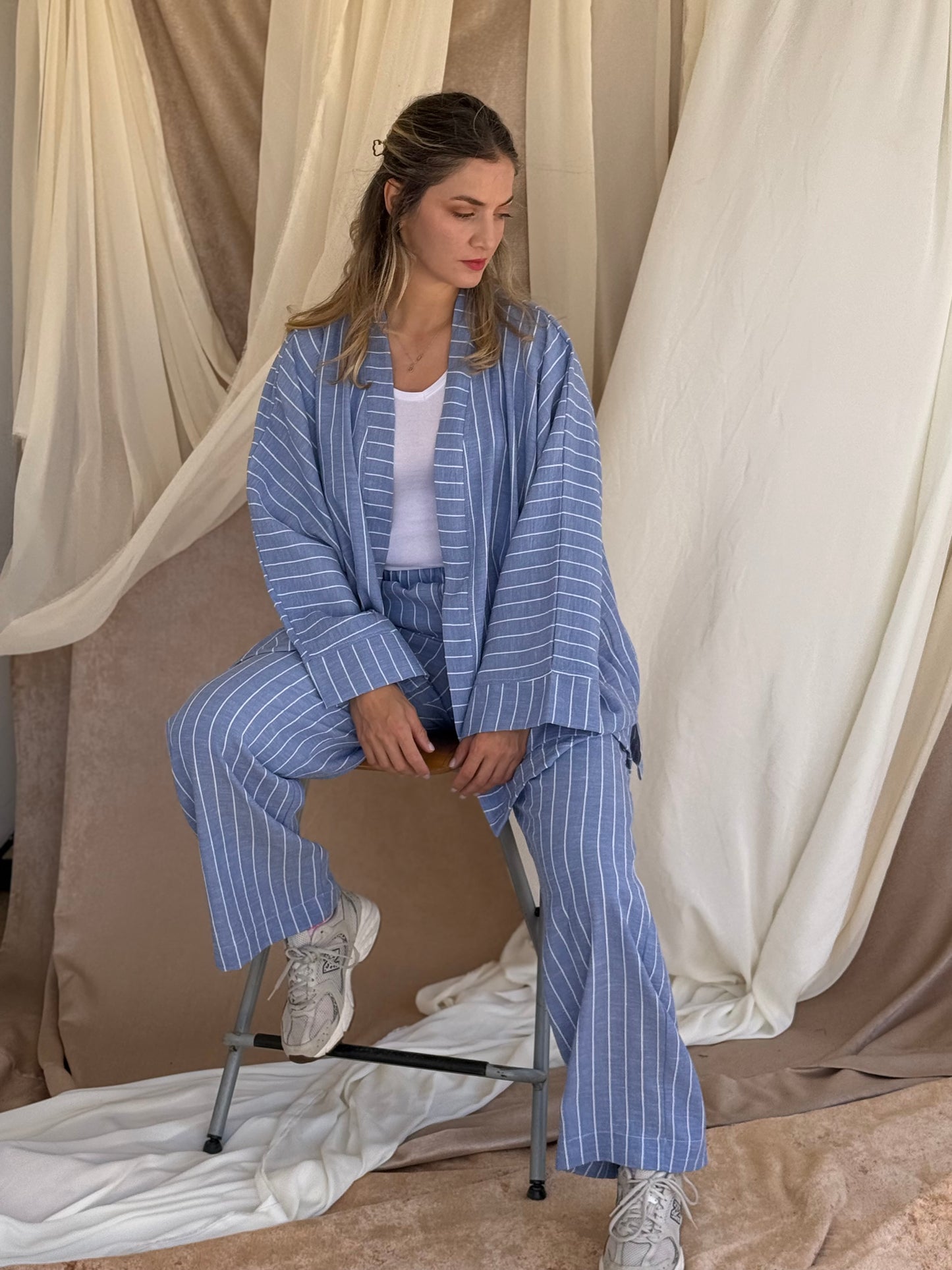 ENSEMBLE EN LIN A RAYURES BLEU