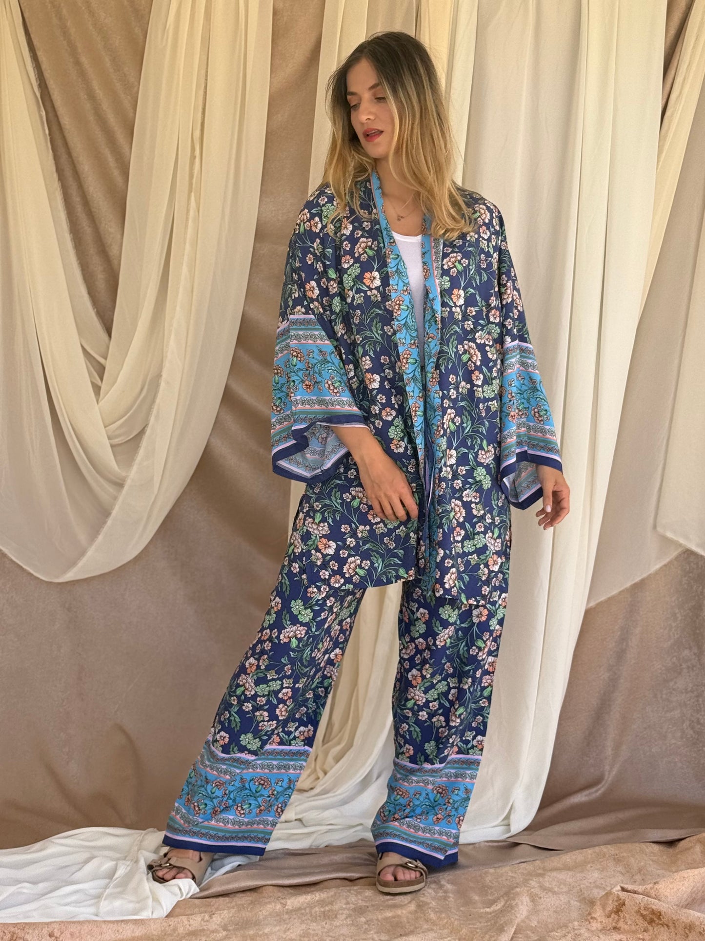 ENSEMBLE A FLEURS BLEU