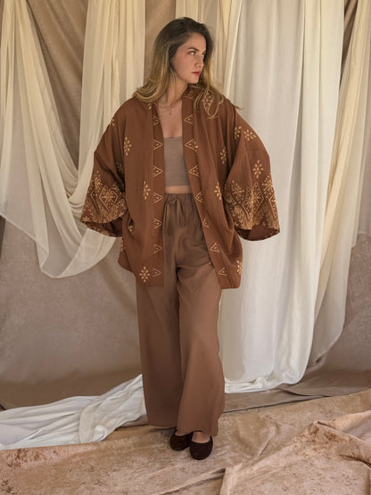 ENSEMBLE KIMONO BRODE MARRON CLAIRE