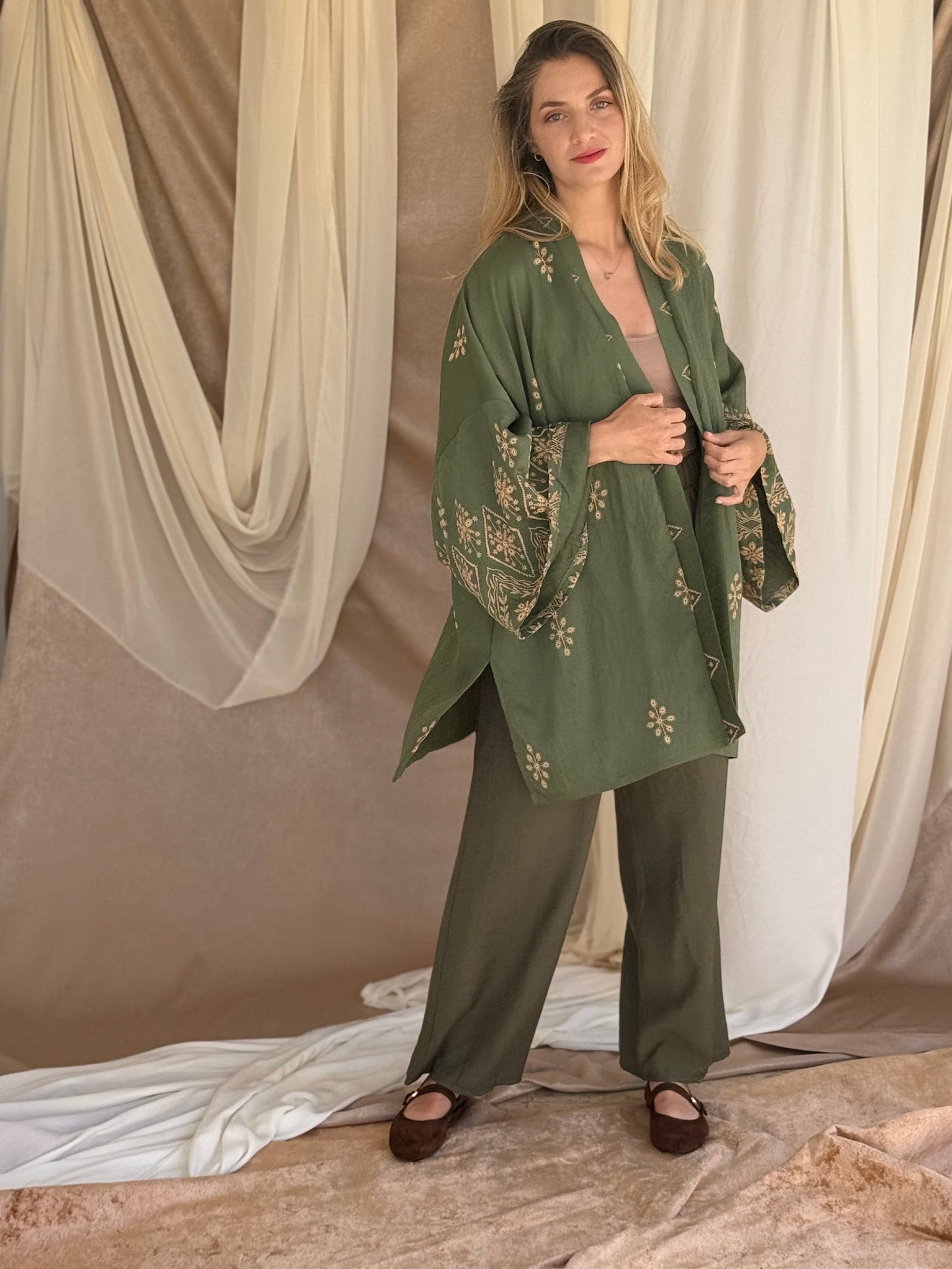 ENSEMBLE KIMONO BRODE VERT