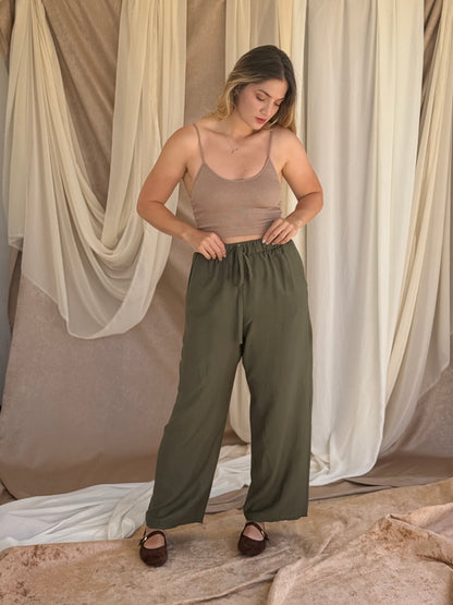 PANTALON EN LIN VERT