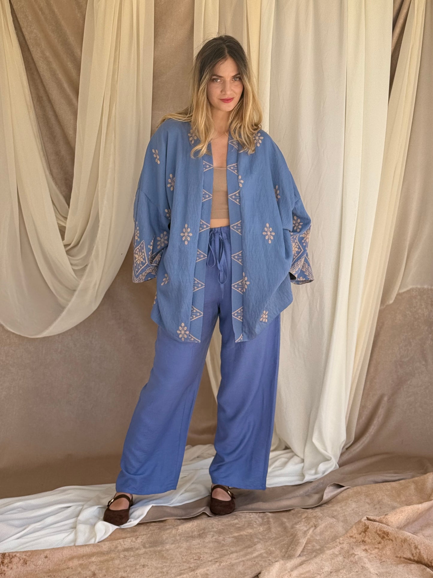 ENSEMBLE KIMONO BRODE BLEU