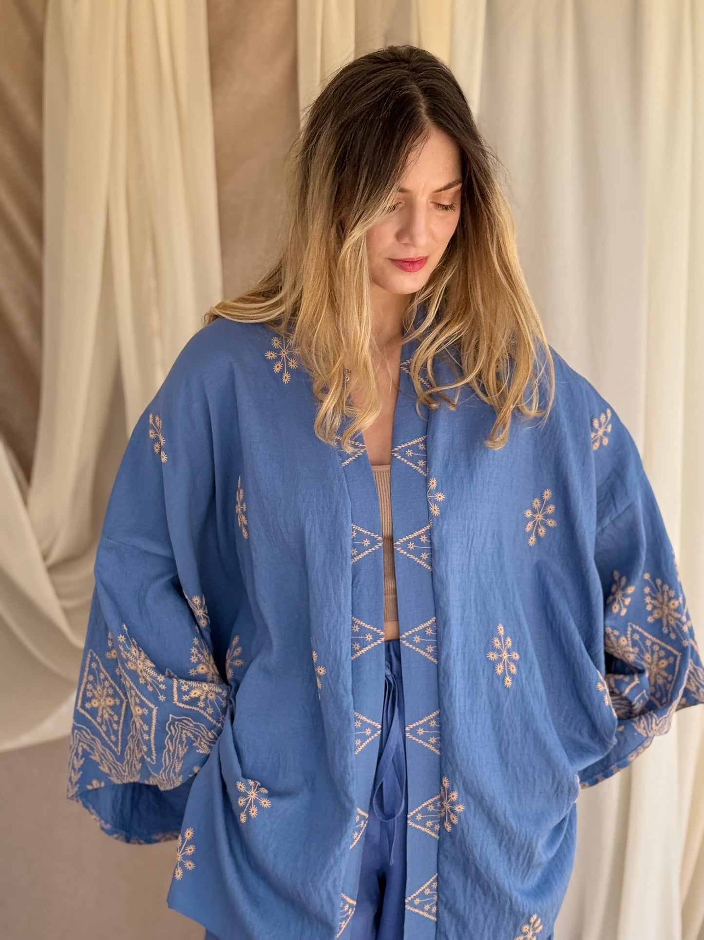 ENSEMBLE KIMONO BRODE BLEU