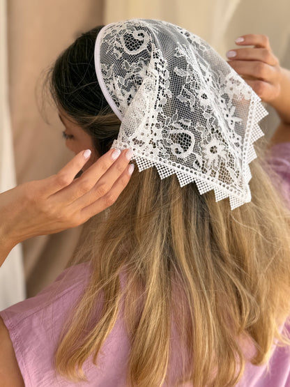 FOULARD EN DENTELLE