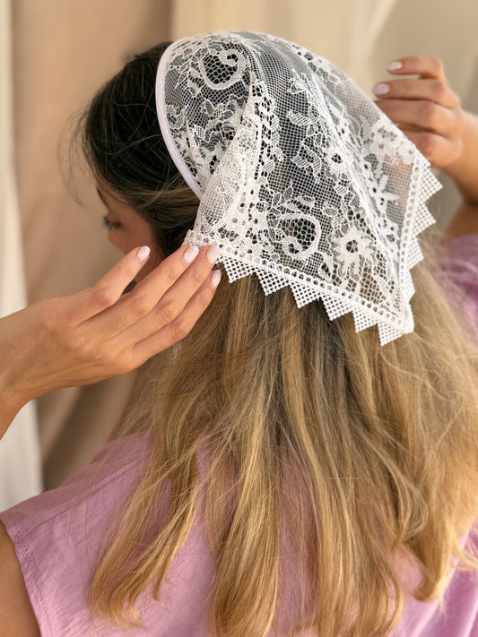 FOULARD EN DENTELLE