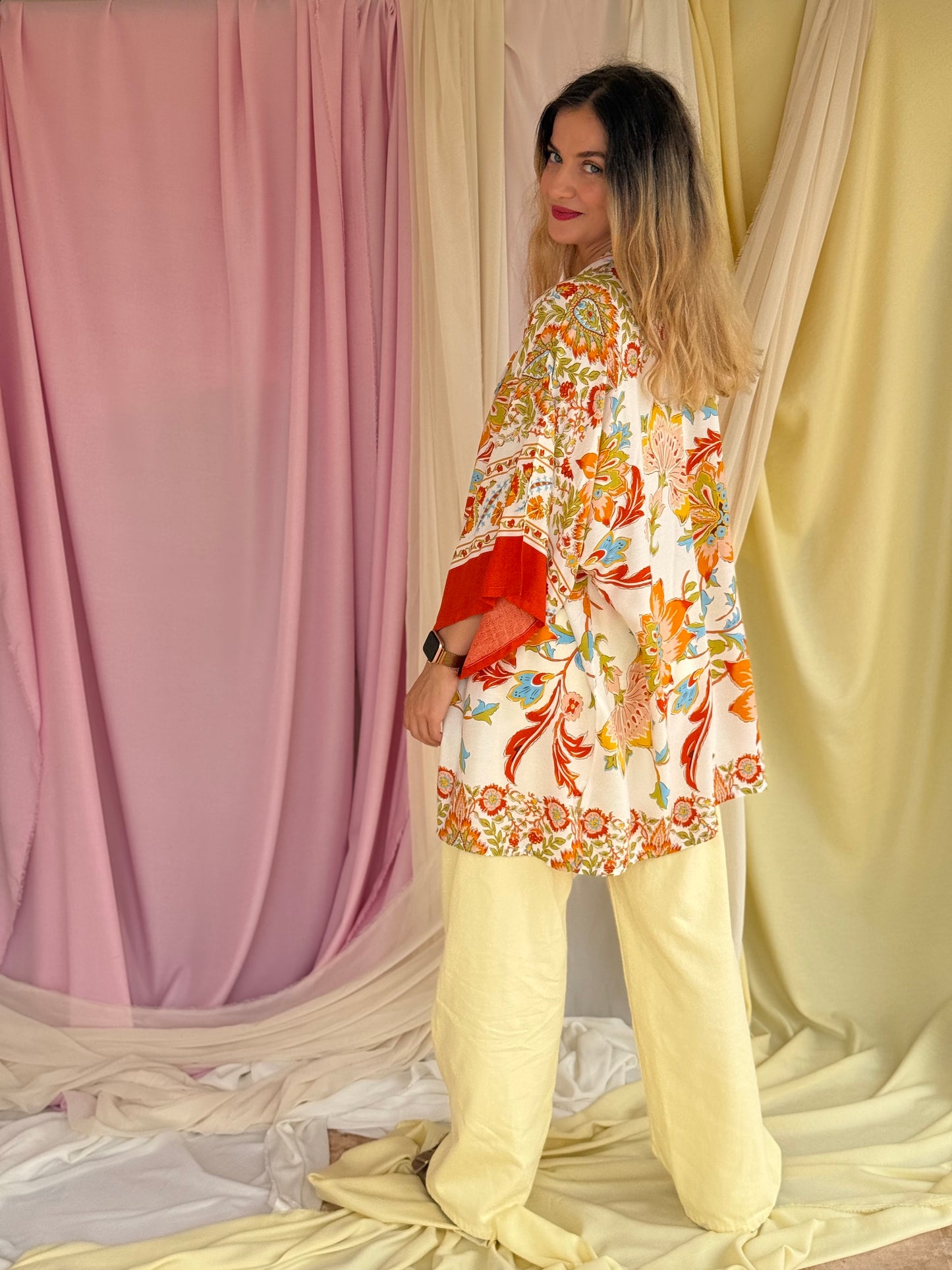 KIMONO A FLEURS ORANGE