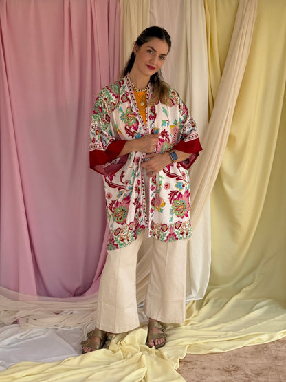 KIMONO A FLEURS ROUGE