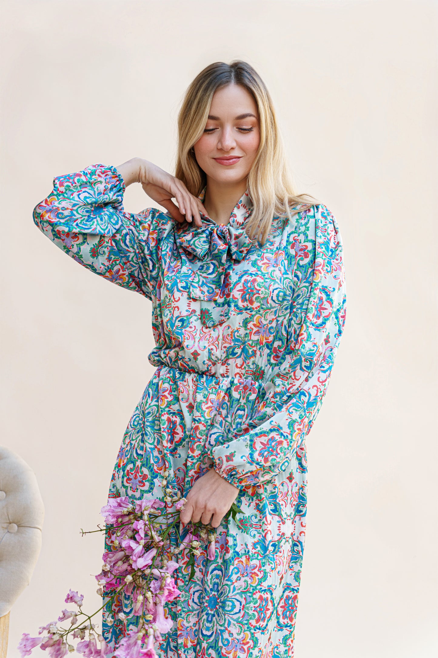 ROBE COL CRAVATE VERTE