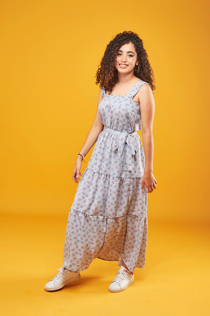 ROBE A PANNEAUX A BRETELLES